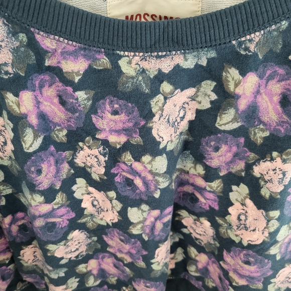 Mossimo Supply Co. Floral Sweatshirt - Navy and Lavender. Size XL - Picture 2 of 10